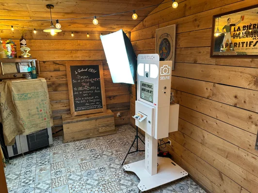 Photobooth Le BCBG — JUBIN Location