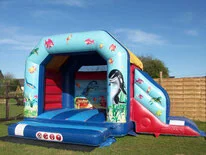 Structure gonflable Glisse Mer — JUBIN Location